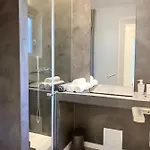 فيلة Out *